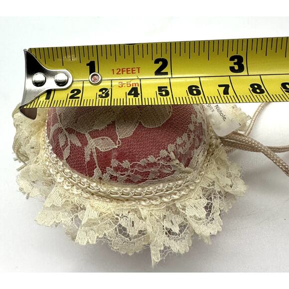Victorian Louis Nichole 1983 CHRISTMAS BALL ORNAMENT with Beige Lace & Fringe - Picture 8 of 8